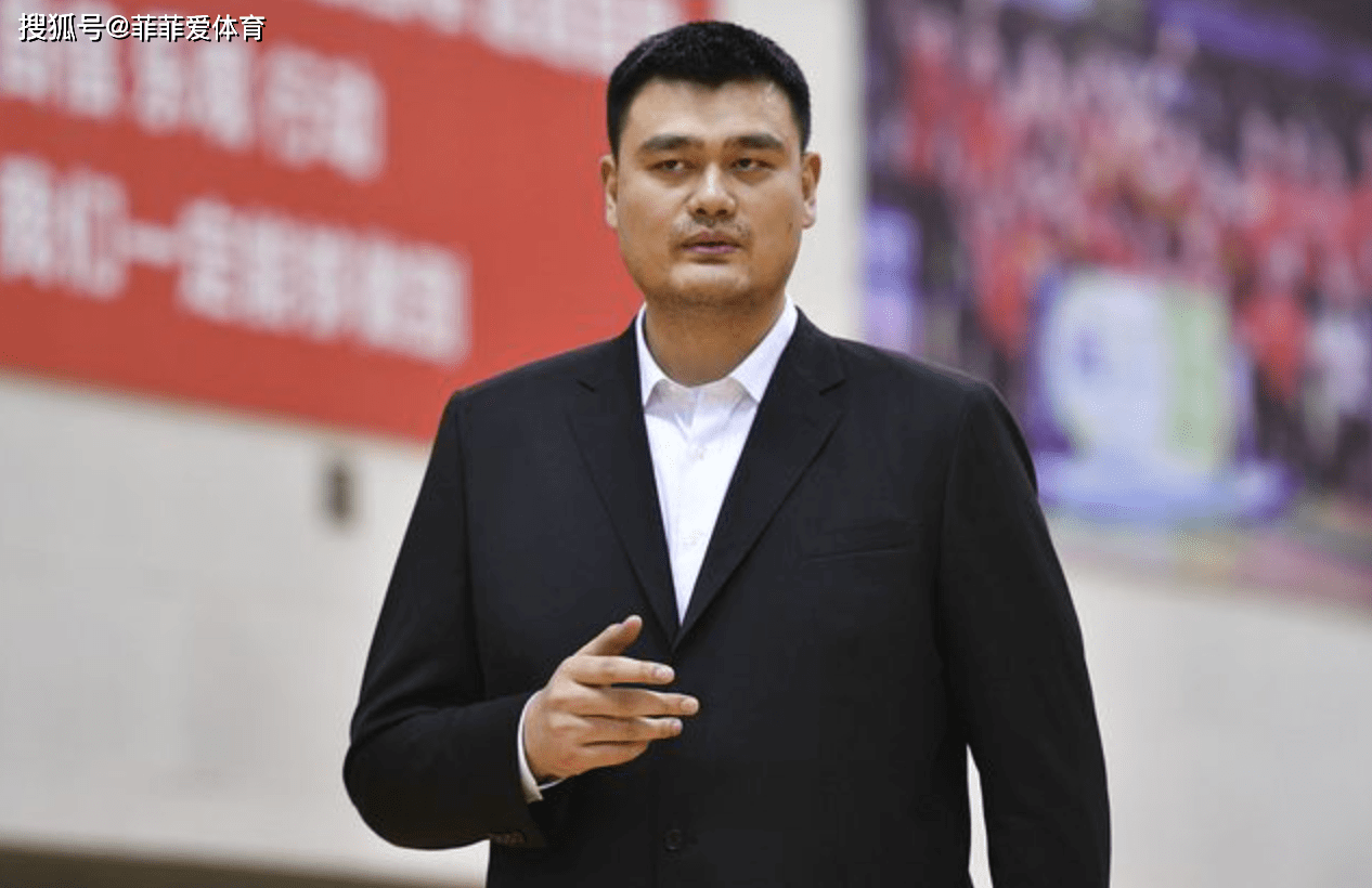 关于今晨布莱顿调整名单以备CBA常规赛，防线松动环节打磨，球迷炸锅，临场指挥获称赞的信息-竞技宝平台